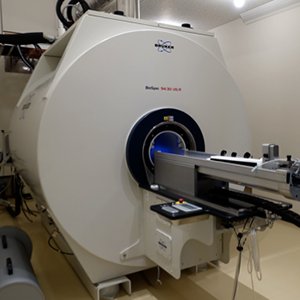 MRI machine photo